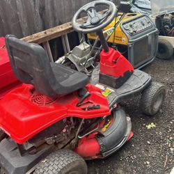 Craftsman Riding Lawn Mower