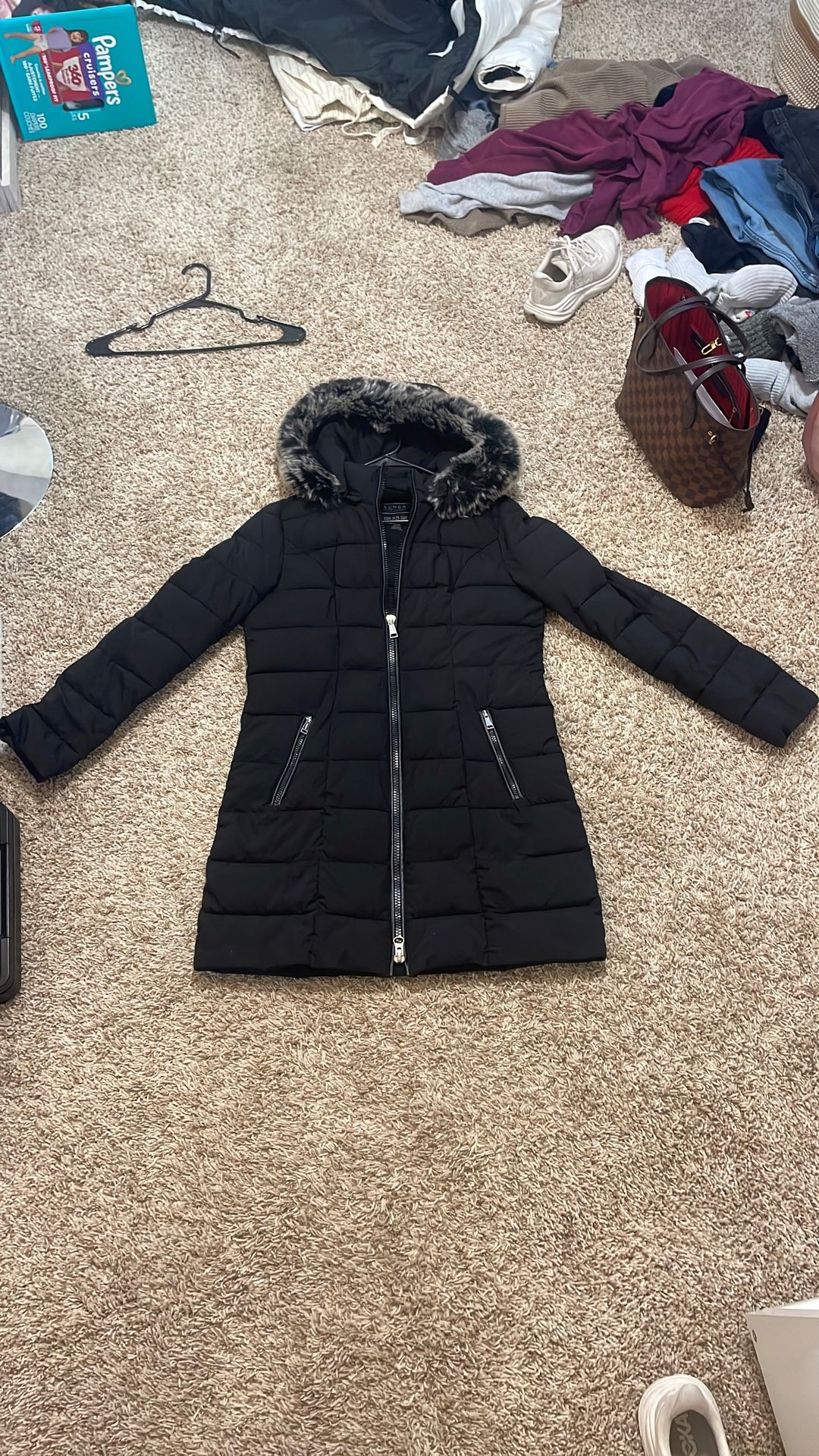 NEVER WORN WOMENS COAT