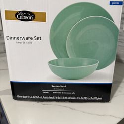 Dinnerware Set