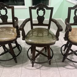 Counter Chairs Or Stools 