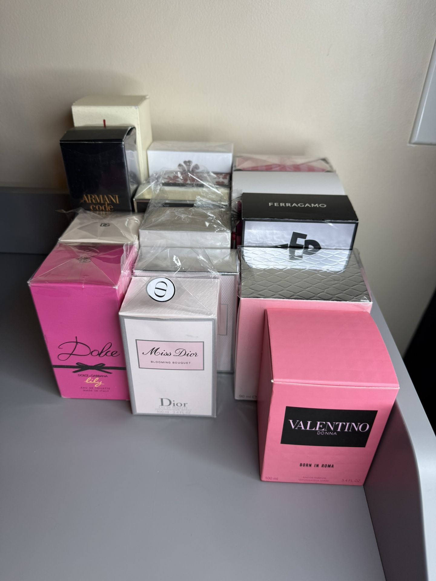 Women’s And Men’s Fragrance 