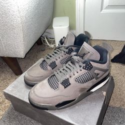 Jordan 4s 