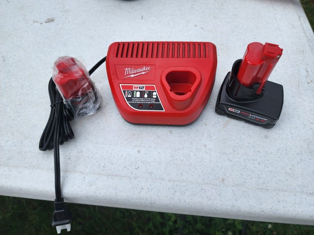 3pc MILWAUKEE Genuine M12 4.0 Battery, 2.0 battery and Charger, NEW