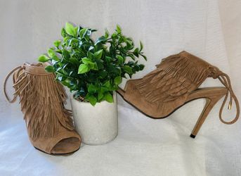 Sexy Tan Suede Fringe Peep Toe Slingback Stilettos -8.5