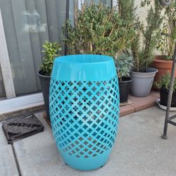 Metal Side Table Color: Teal 