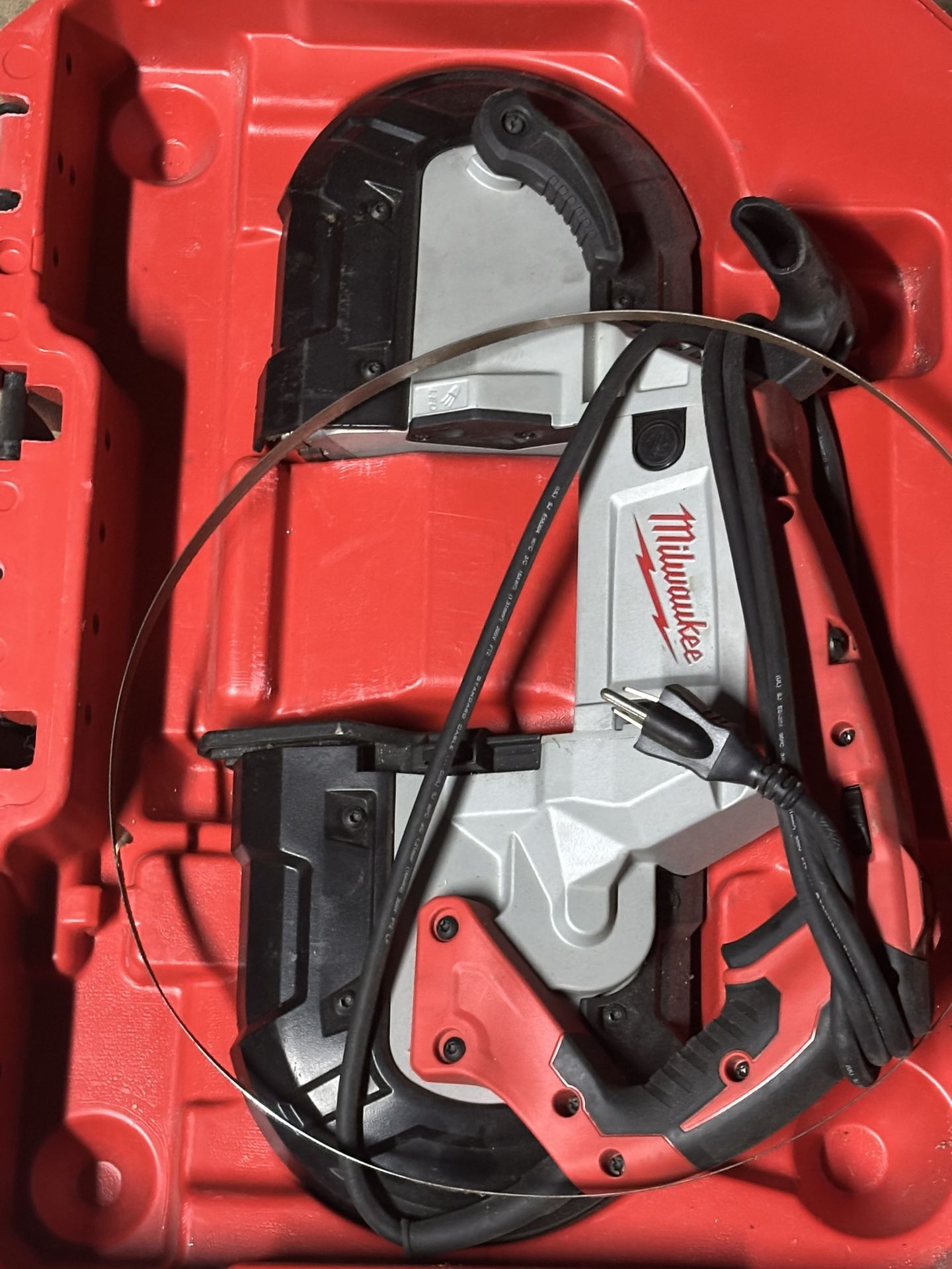 Milwaukee Corded Bandsaw