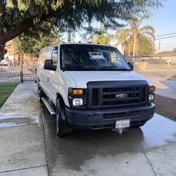 2009 Ford E-250