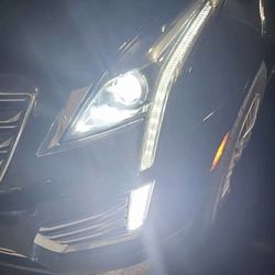 Cadillac XT5 OEM 2017-2019 DRIVER Side headlamp Assembly (contact info removed)7