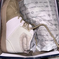 Oshkosh Toddler Boots Brand New Size 12