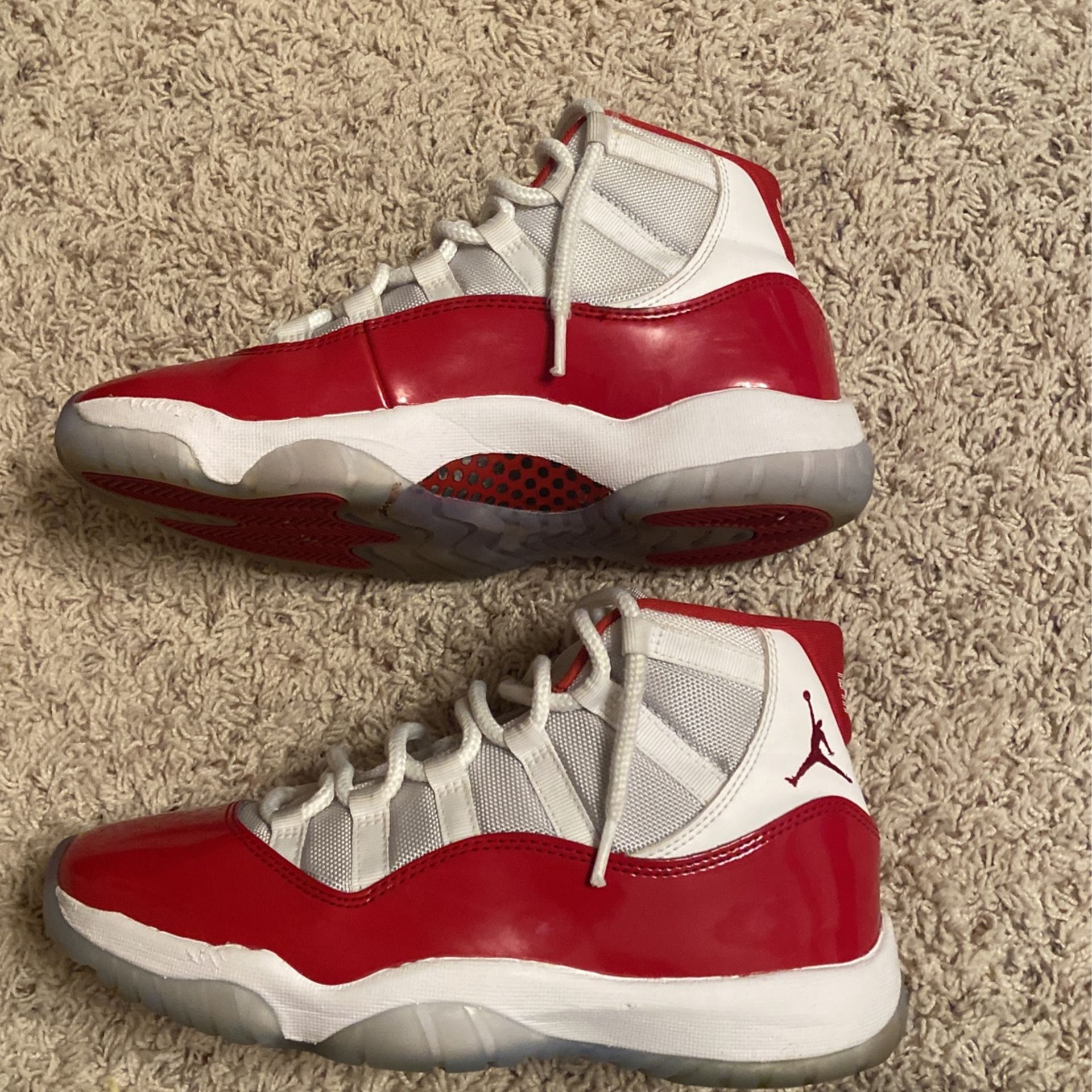 Jordan Retro 11 cherry Size 8 Men s shoes