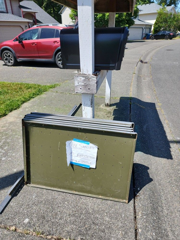 Free Shelves. Sturdy, Stable, Has Everything You Need
