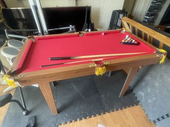 Mini Pool Table