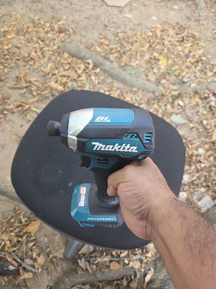 Impacto Makita 18v Brushless Semiusado Tool Only $70 Firme Área Jersey Village 77O41 