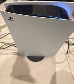 Ps5 standard no disc 1 DAMAGED USB PORT no controller with 1440p 120hz Alienware monitor.  (Please read description)