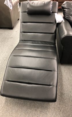 Chaise lounge new