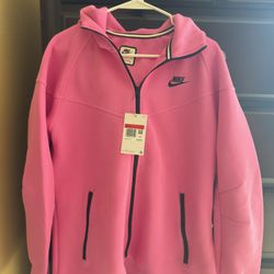Pink Women’s Large Nike Tech