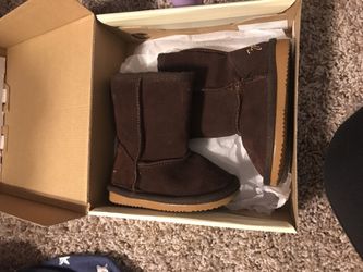 Toddler girl boots size 5 brand new