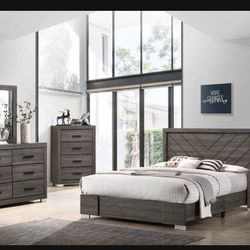 Brand New Wood Queen Size Bed Set 