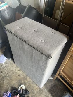 clothes hamper