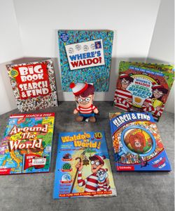 Where's Waldo Book Collection with Plush Toy