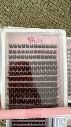 Cluster lashes