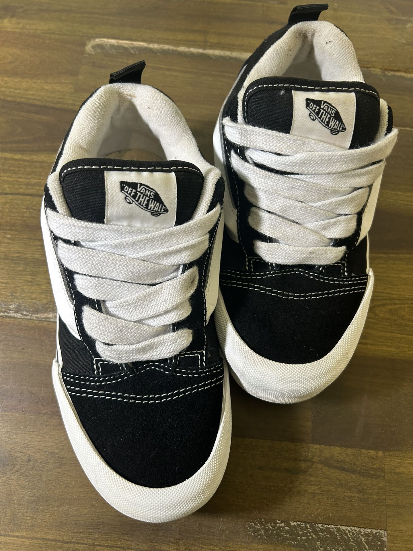 Vans Knu Skool Skate Shoe Kids Size 3Y