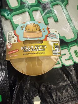 San Diego Comic Con Exclusive Hello Kitty Dumpling Squishy