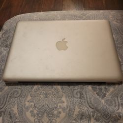 APPLE LABTOP