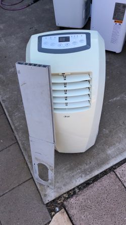 LG portable AC 10,000 BTU includes the hose and attached windows