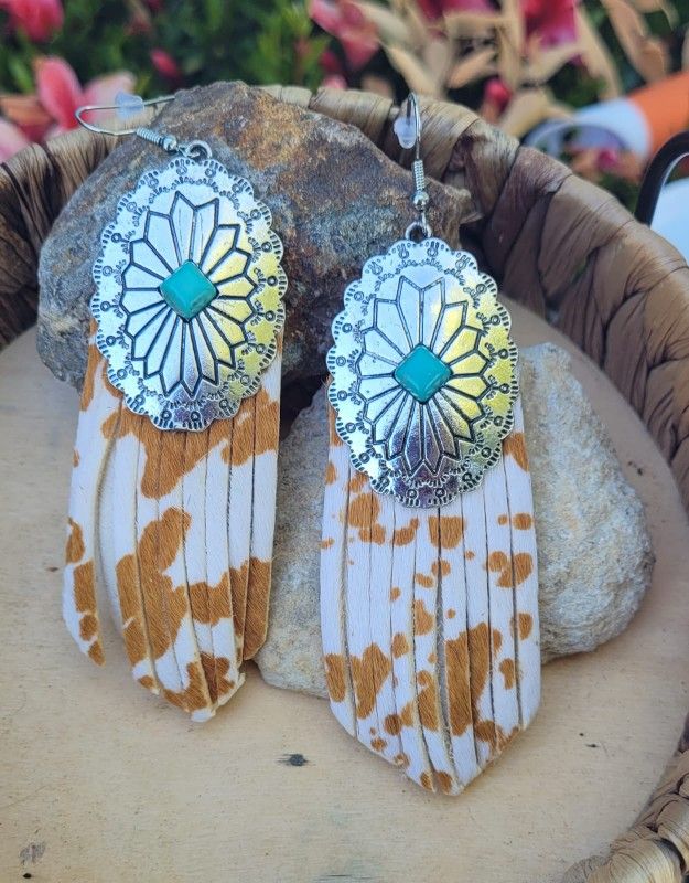 Western Silver Tone Leopard Print Concho Earrings