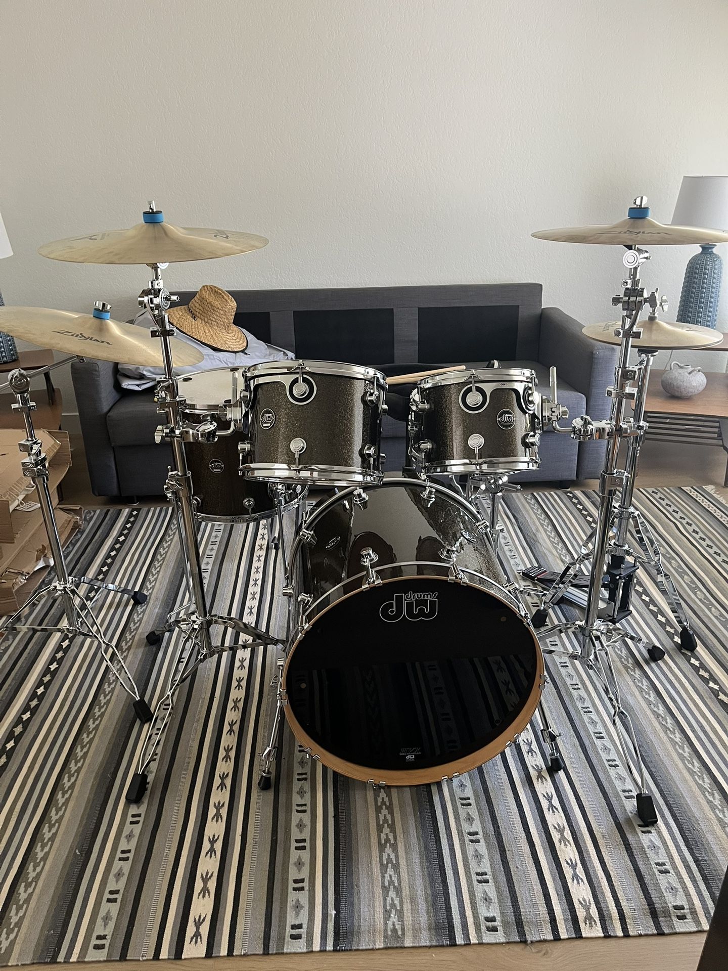Full DW Performance Series Drum Kit