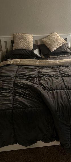 Queen Bed