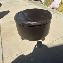 Ottoman *^ATTENTION UPHOLSTERERS***