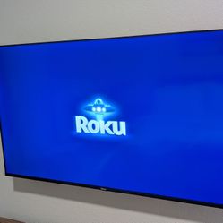 Roku 50" 4K Smart TV with wall mount– Model 50R4C5 – Like New