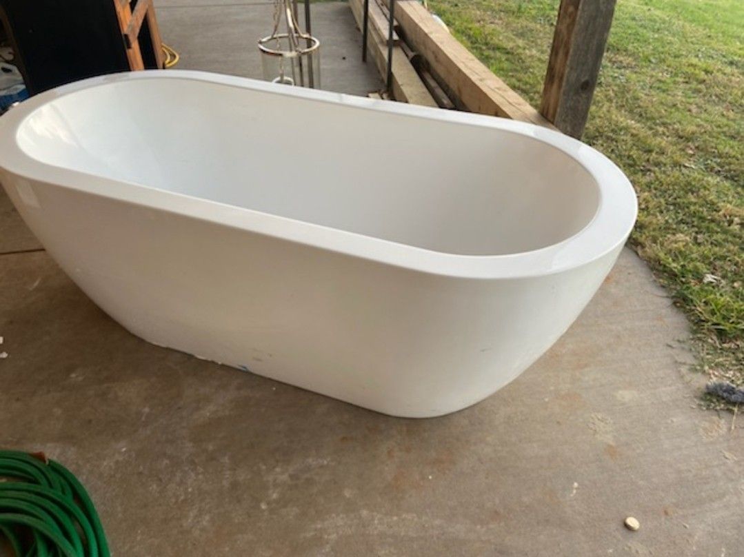 FREESTANDING BATH TUB for Sale in Haslet, TX OfferUp