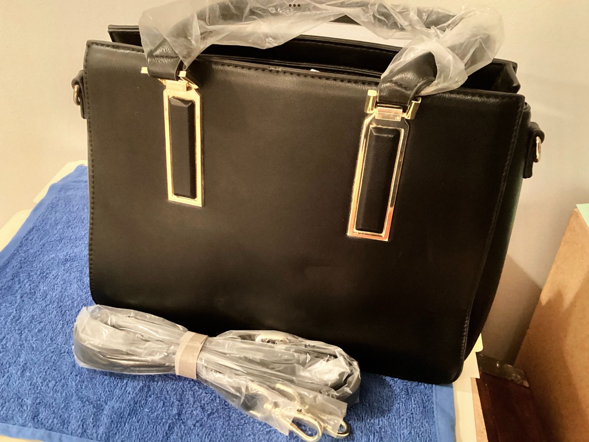 NEW Black La Terre Women’s Handbag + Matching Wallet 2-in-1 Pocketbook w/ Tags PETA Approved