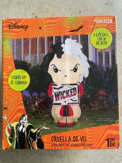 New Disney Cruella Halloween inflatable