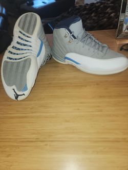 Mint pre-owned Air Jordan 12 University ble/ retro Grey  11M