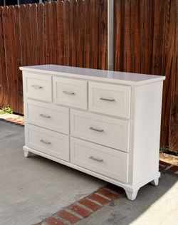 Solid Wood White 7 Drawer Dresser