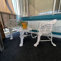 Antique Cast Iron Garden Furniture Set