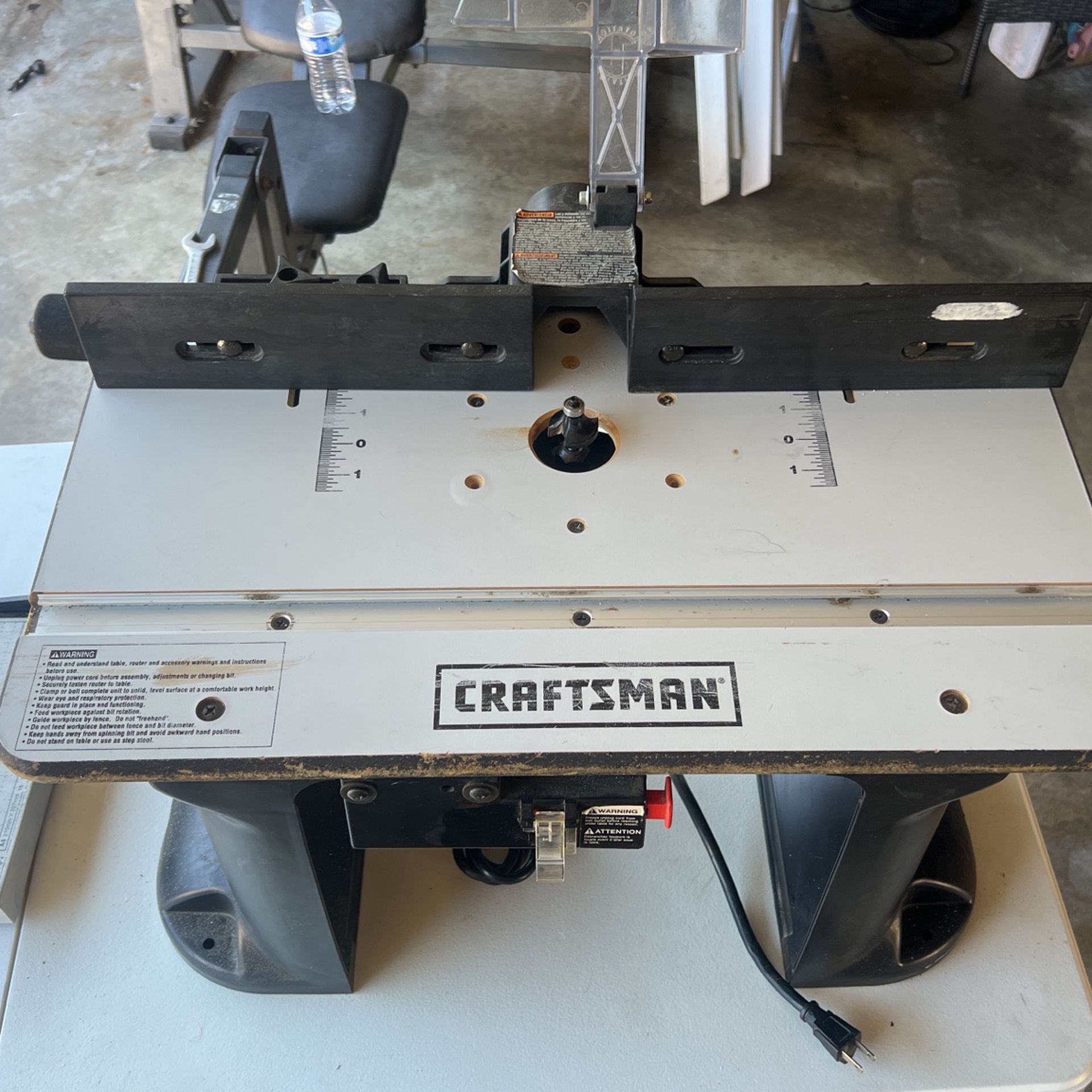 Craftsman 2 Peak HP Router with Table for Sale in Long Beach, CA - OfferUp