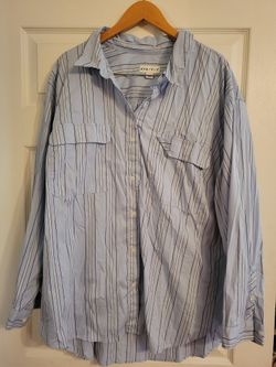 Women's PLUS Size Pinstripe Blouse...AVA & VIV Brand...size 3x