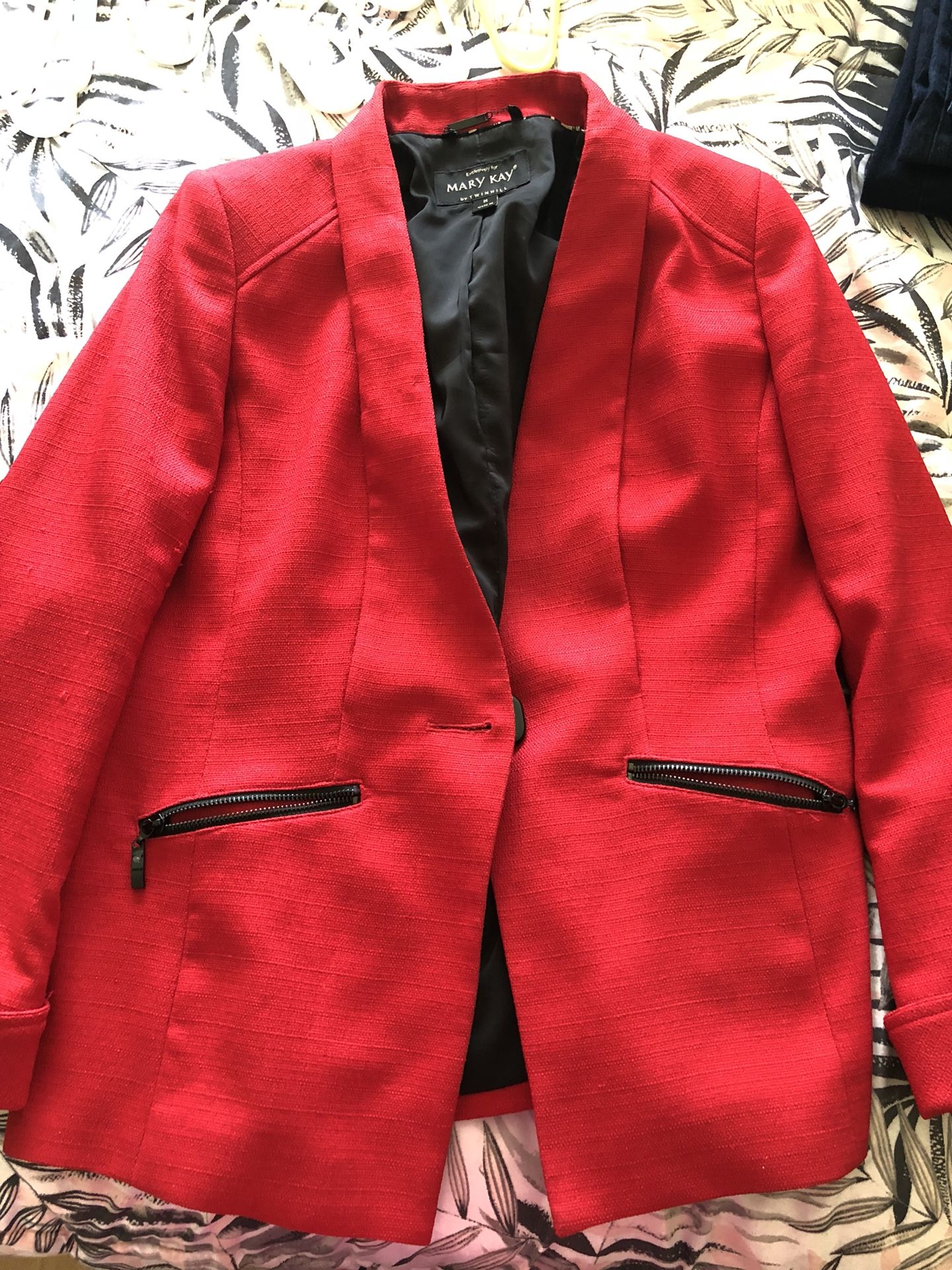 mary kay red jacket for Sale in Margate, FL OfferUp