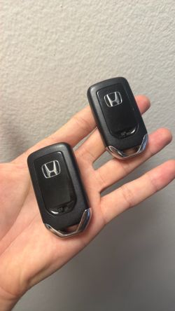 2 Honda keys