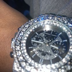 I Need Like 300$ I Don’t Need This Watch Cant Even Tell Time😂😂
