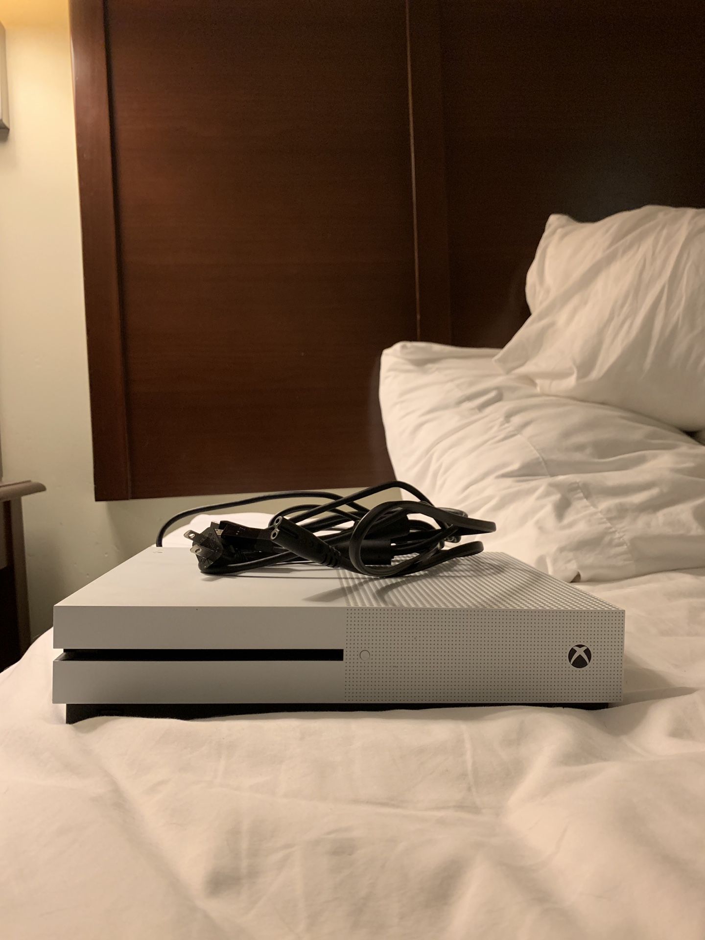 Xbox One S with no controller