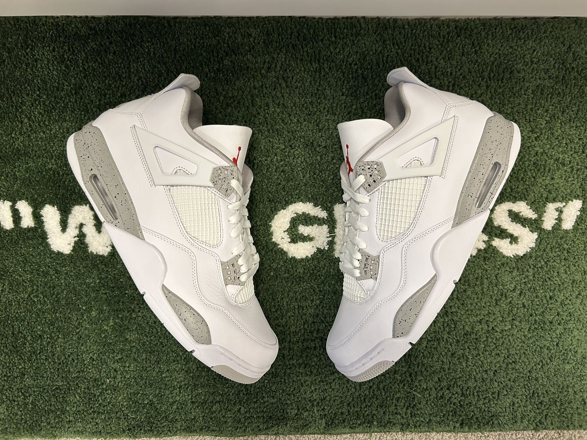 White Oreo Jordan 4 Brand New