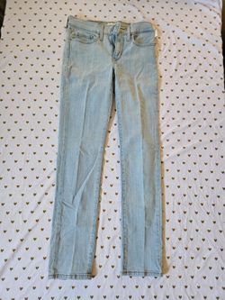 Levi's light-wash jeans size 27