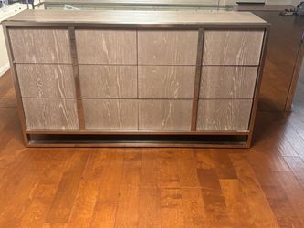 66” Modern 9-Drawer Dresser / Credenza