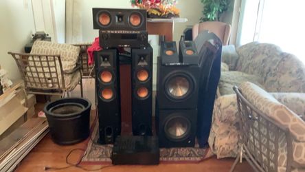 Klipsch Home Theater Speaker System Set